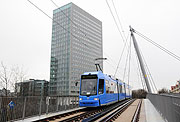 Tragseilbrücke über den Mittleren Ring (Foto: Ingrid Grossmann)
